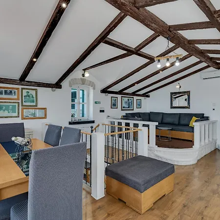 Ferienhaus Stonehouse Luma - Makarska Exklusiv Bast