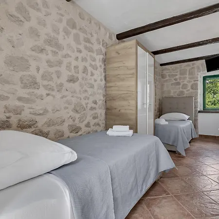 Ferienhaus Stonehouse Luma - Makarska Exklusiv *